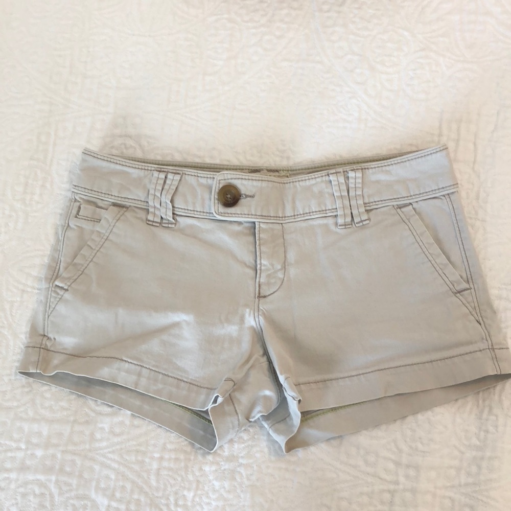 American Eagle Chino Khaki Shorts